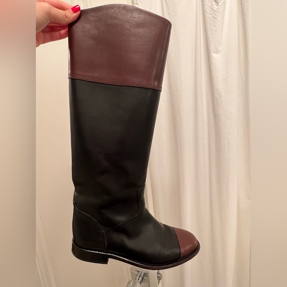 Authentic Chanel Two Tone Riding Boots size 38 with boot bag and box - Picture 2 of 6